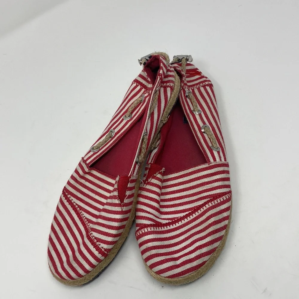 Nautica red white